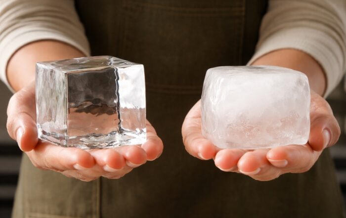 por qué el hielo sale blanco